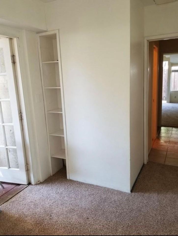 209 S Santa Cruz St - Photo 7 of 11