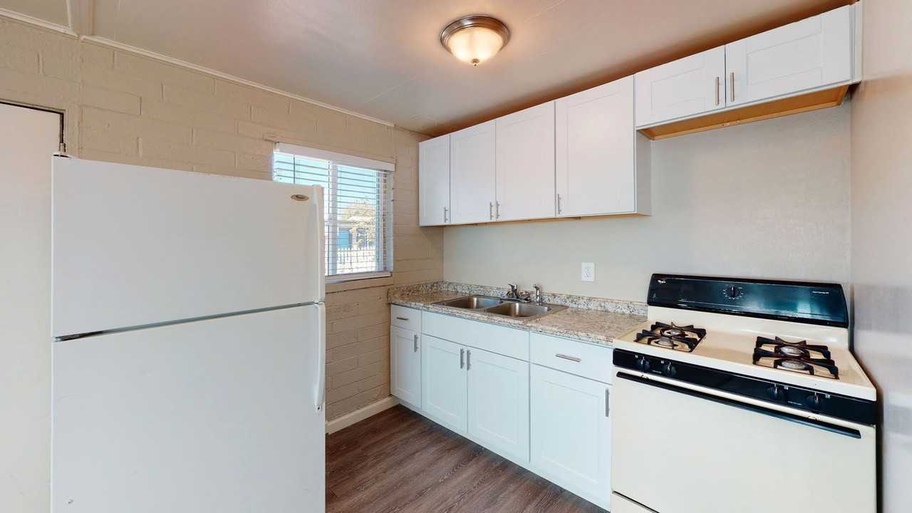 3826 W Roosevelt St - Photo 7 of 16