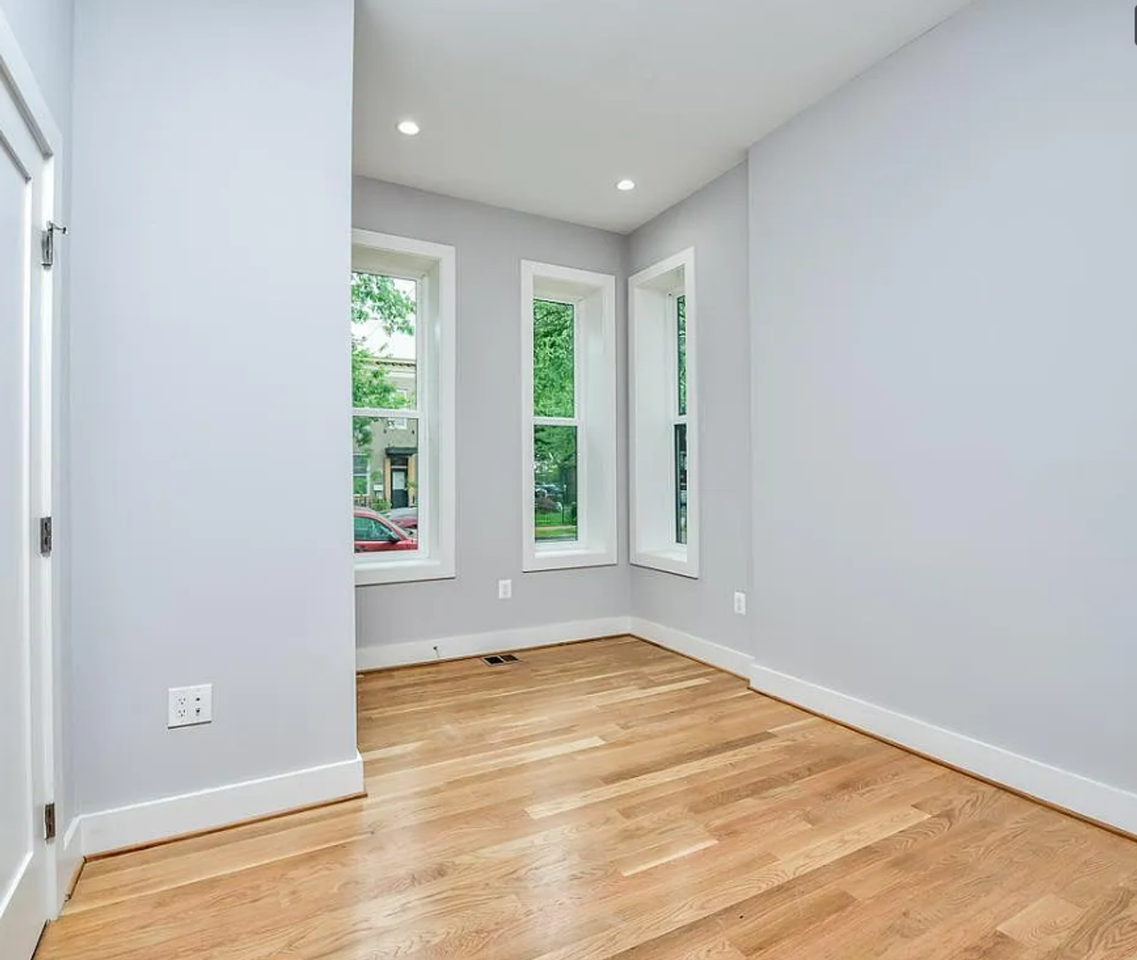 824 I St Ne - Photo 7 of 21