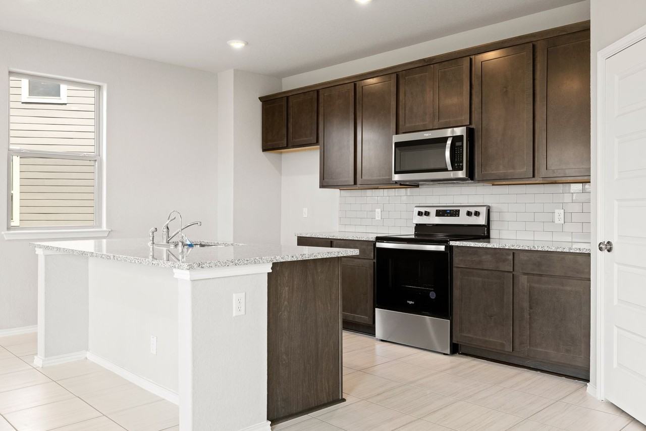 10119 Jardin Verde - Photo 5 of 16