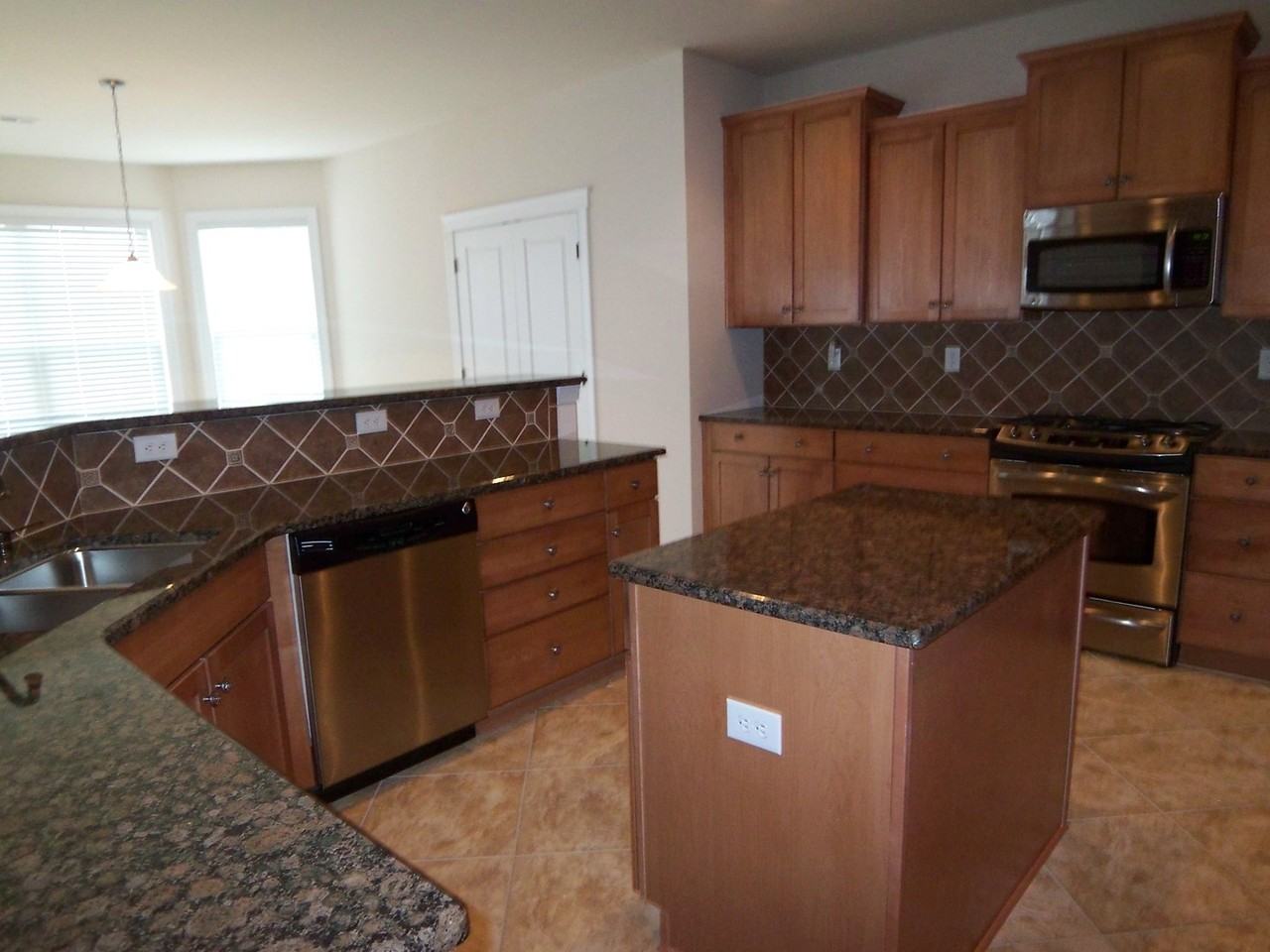 3100 Collaroy Rd - Photo 6 of 17