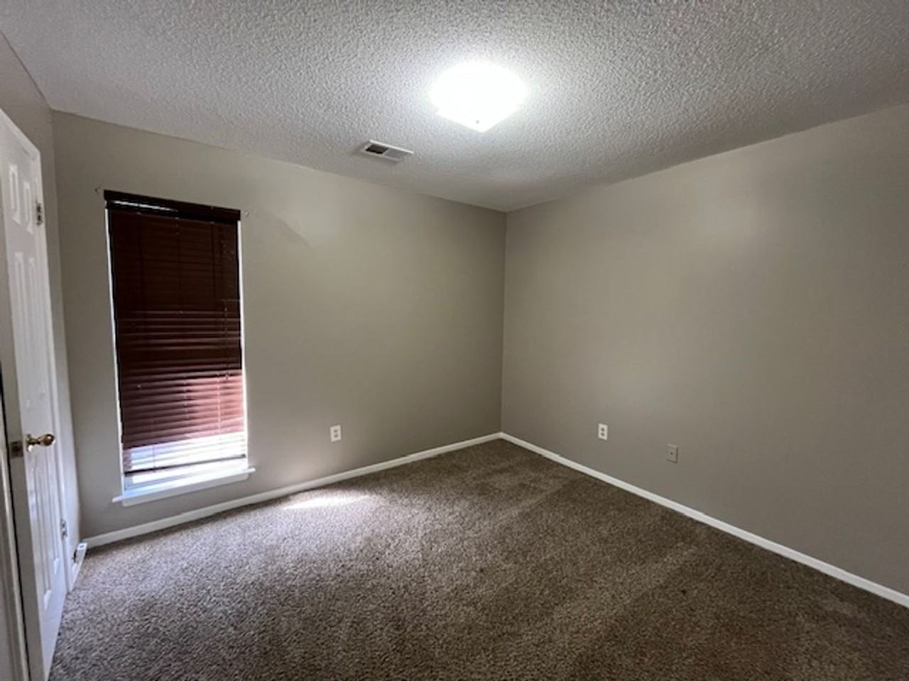 3428 Laurelwood St - Photo 6 of 12