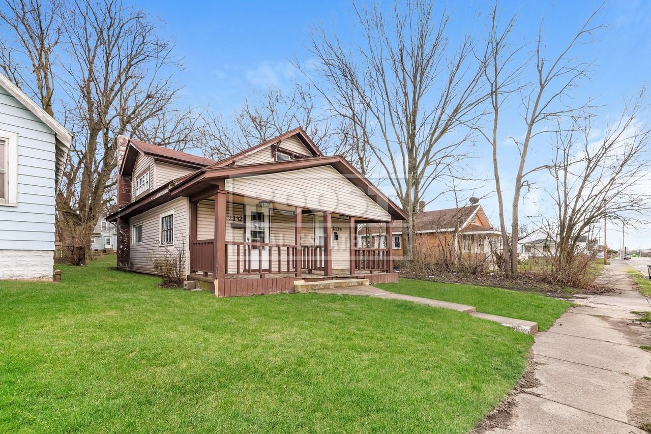 2132 Erie Ave - Photo 2 of 10