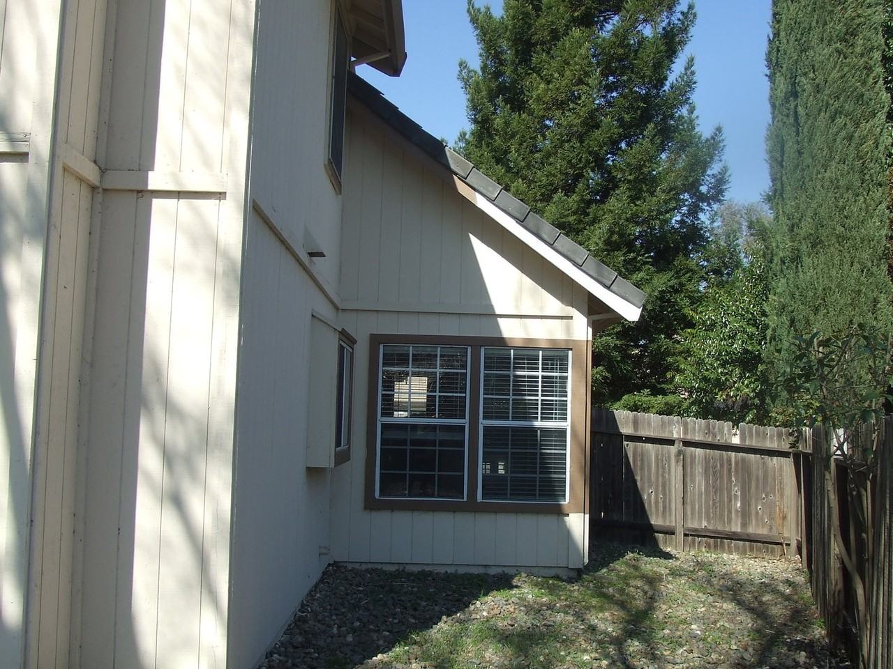 419 Regency Cir - Photo 6 of 17