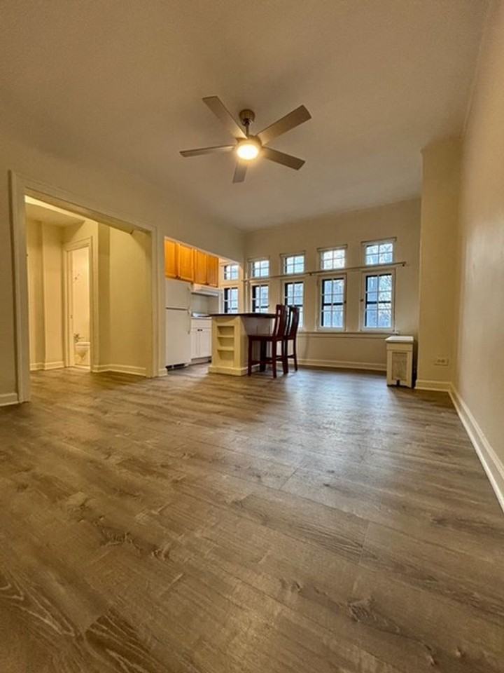 5421 S Cornell Ave - Photo 5 of 9