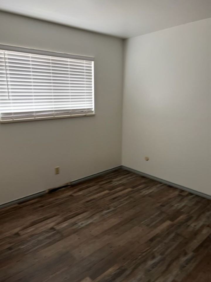 923 S Harmony Dr - Photo 6 of 7