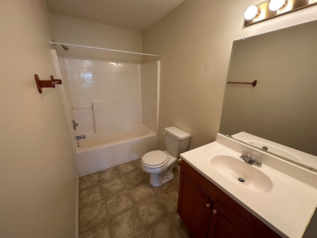 801A Jessica Ln - Photo 7 of 11