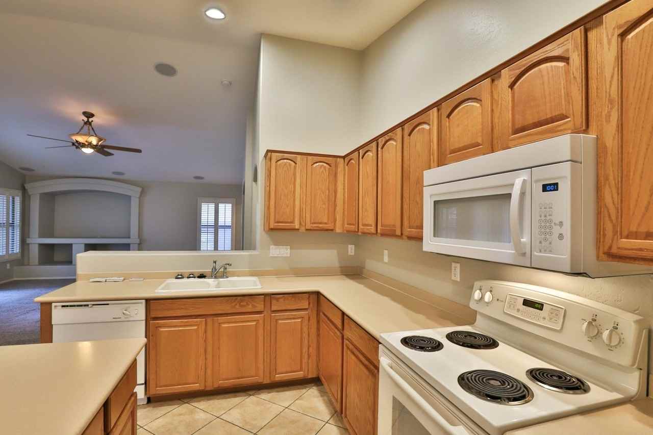 1280 E Heather Dr - Photo 7 of 19