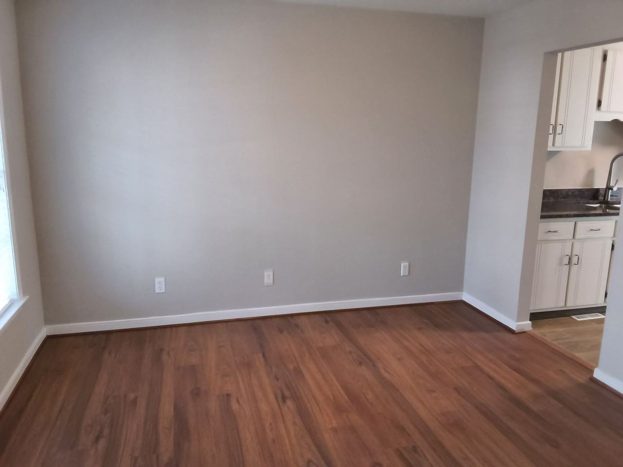 7878 Falling Hill Ter - Photo 5 of 20