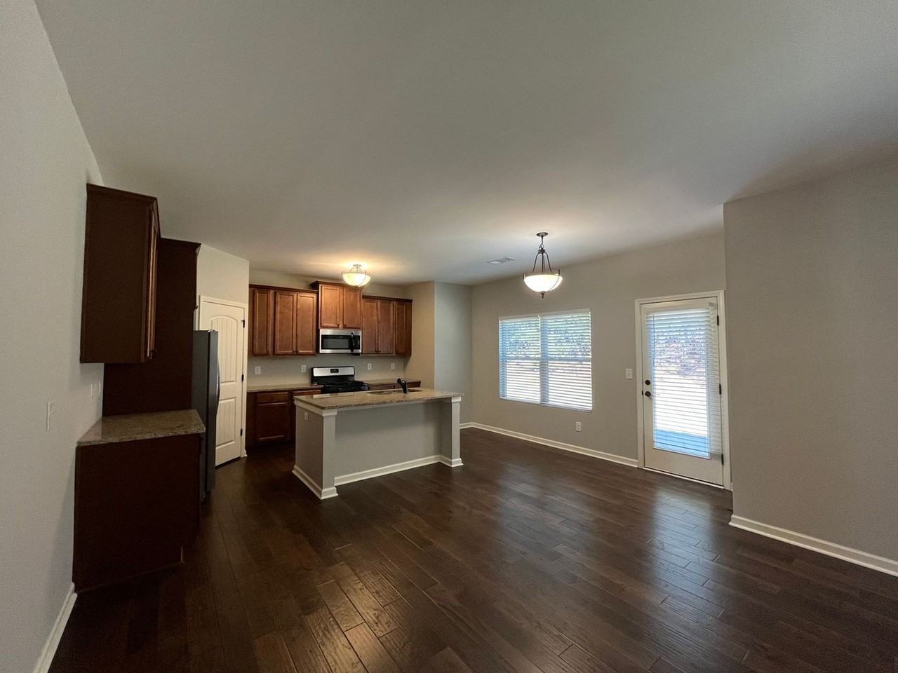 106 Gunier Cir - Photo 2 of 22
