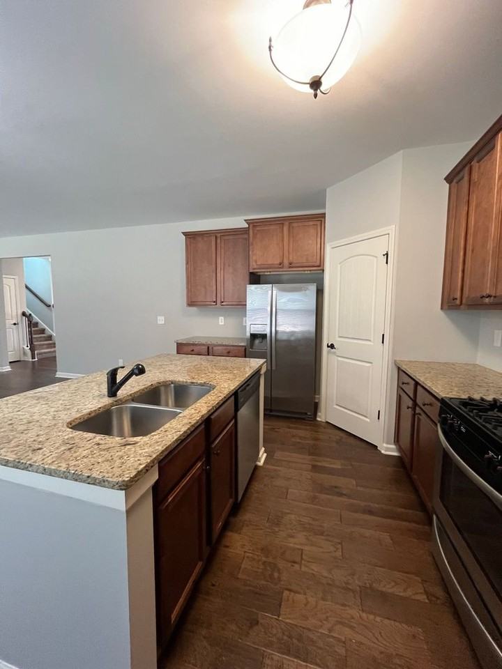 106 Gunier Cir - Photo 3 of 22