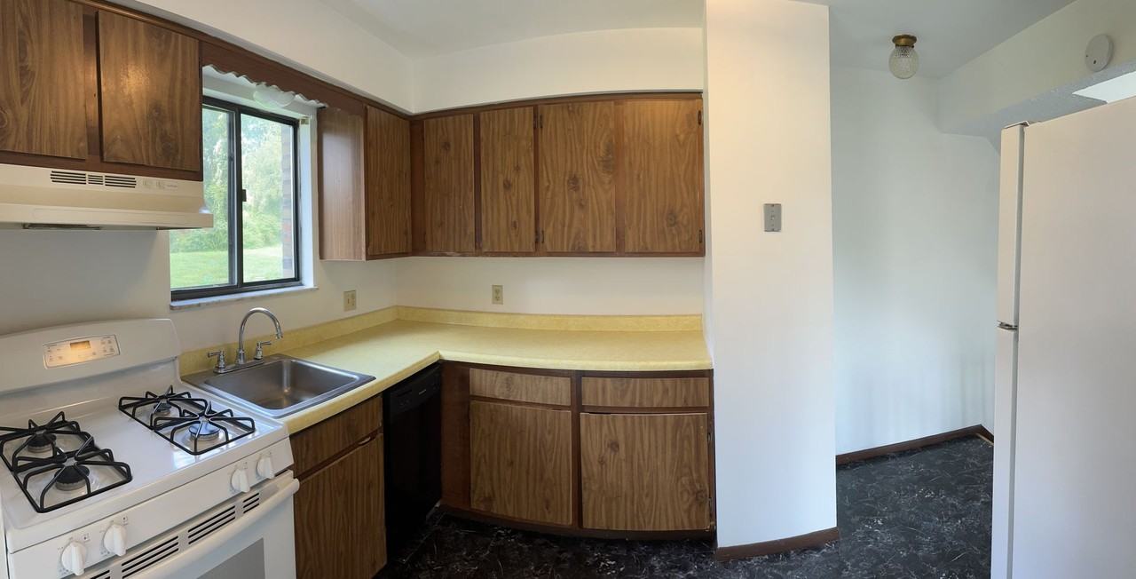 114 Locust Ridge Dr - Photo 3 of 7