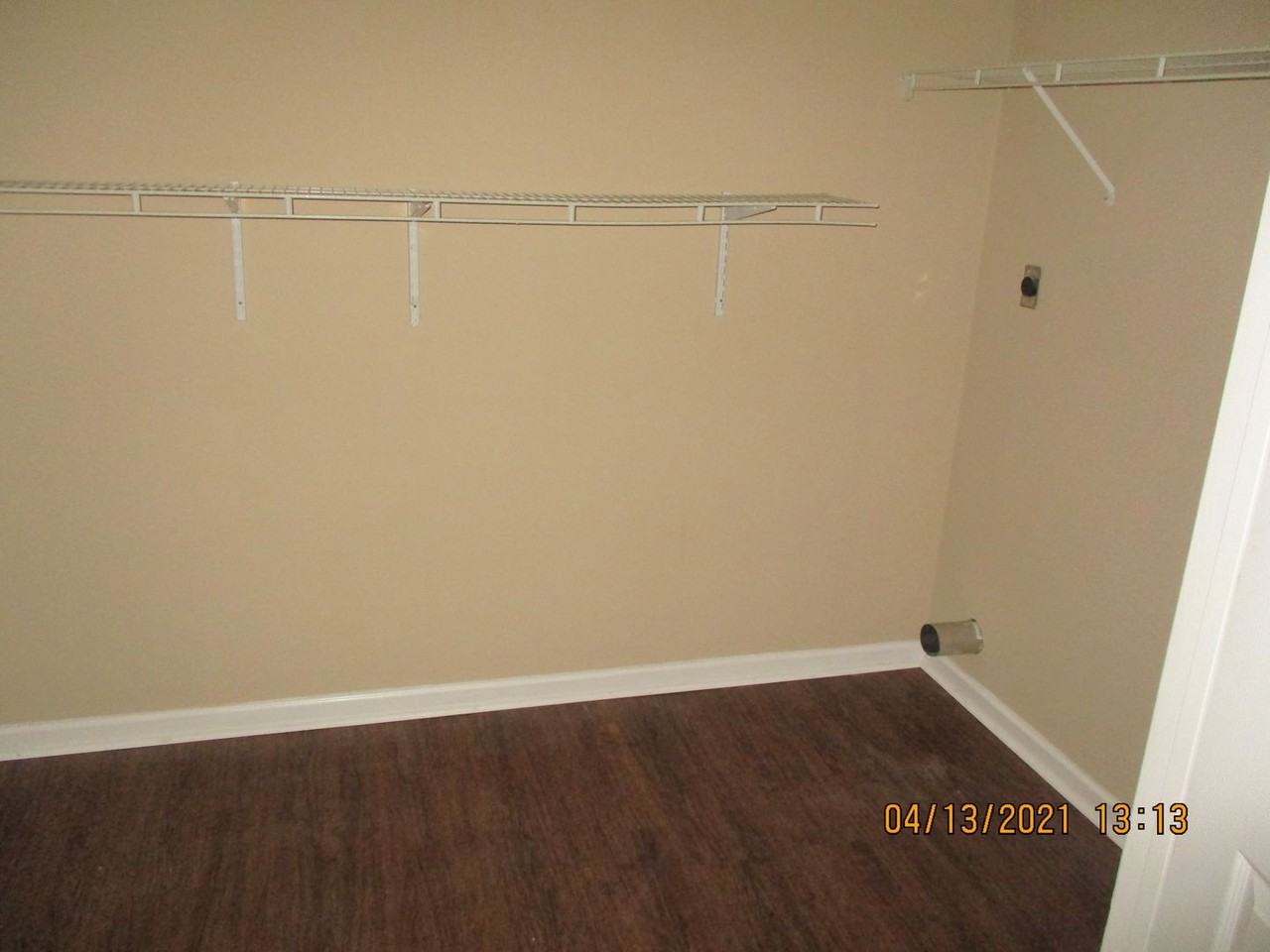 2507 Cardinal St Apt D - Photo 7 of 7