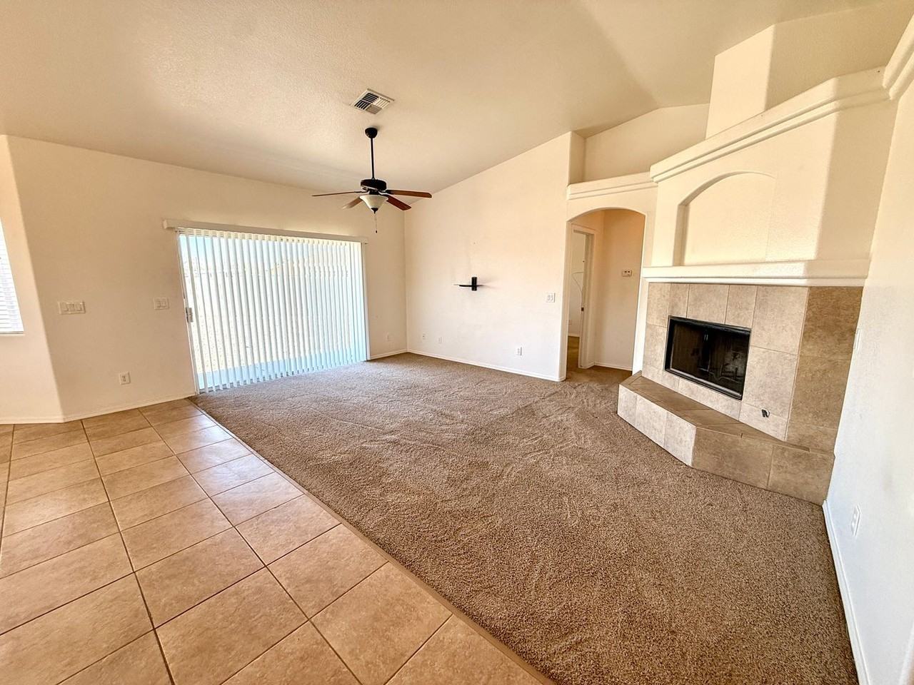 3940 E Snavely Cir - Photo 7 of 42