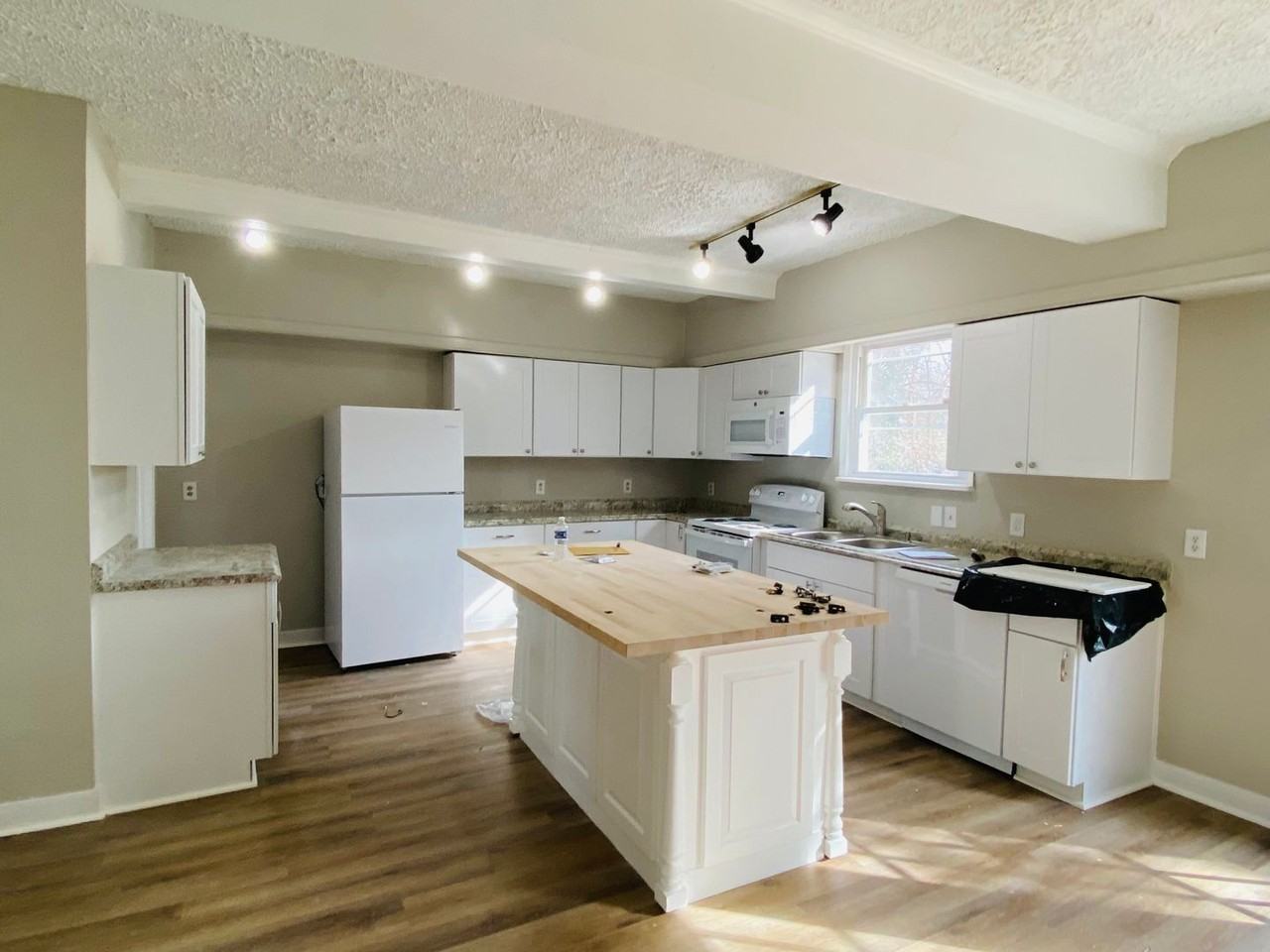 3508 Decatur St - Photo 7 of 30