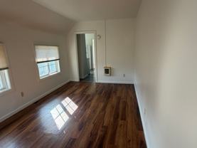 107 SE 9th St - Photo 1 of 1