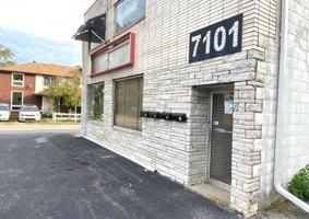 featured image of 7101 Broadway