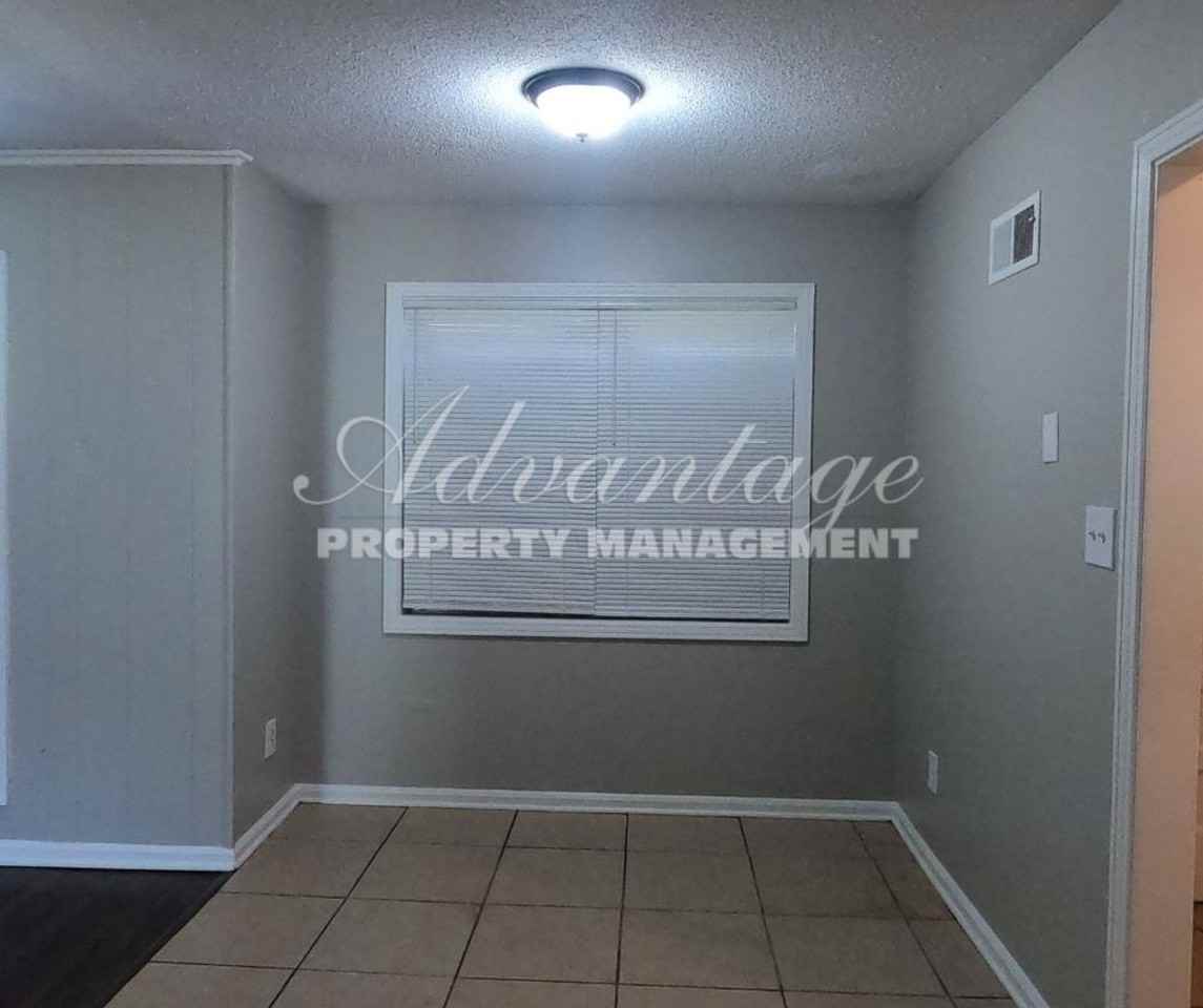 3910 Dante Ave - Photo 5 of 15