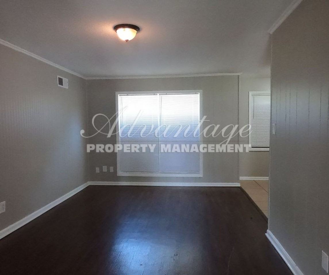 3910 Dante Ave - Photo 7 of 15