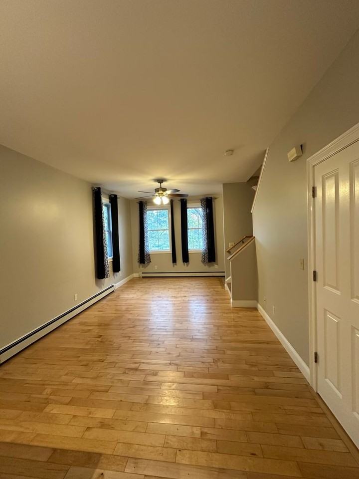 1044 North Ave - Photo 5 of 25