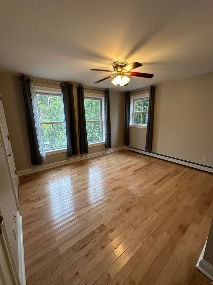 1044 North Ave - Photo 7 of 25