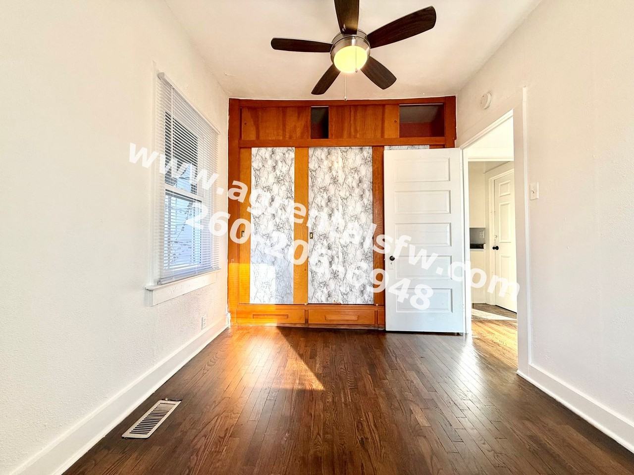 1414 S Jefferson St - Photo 7 of 10