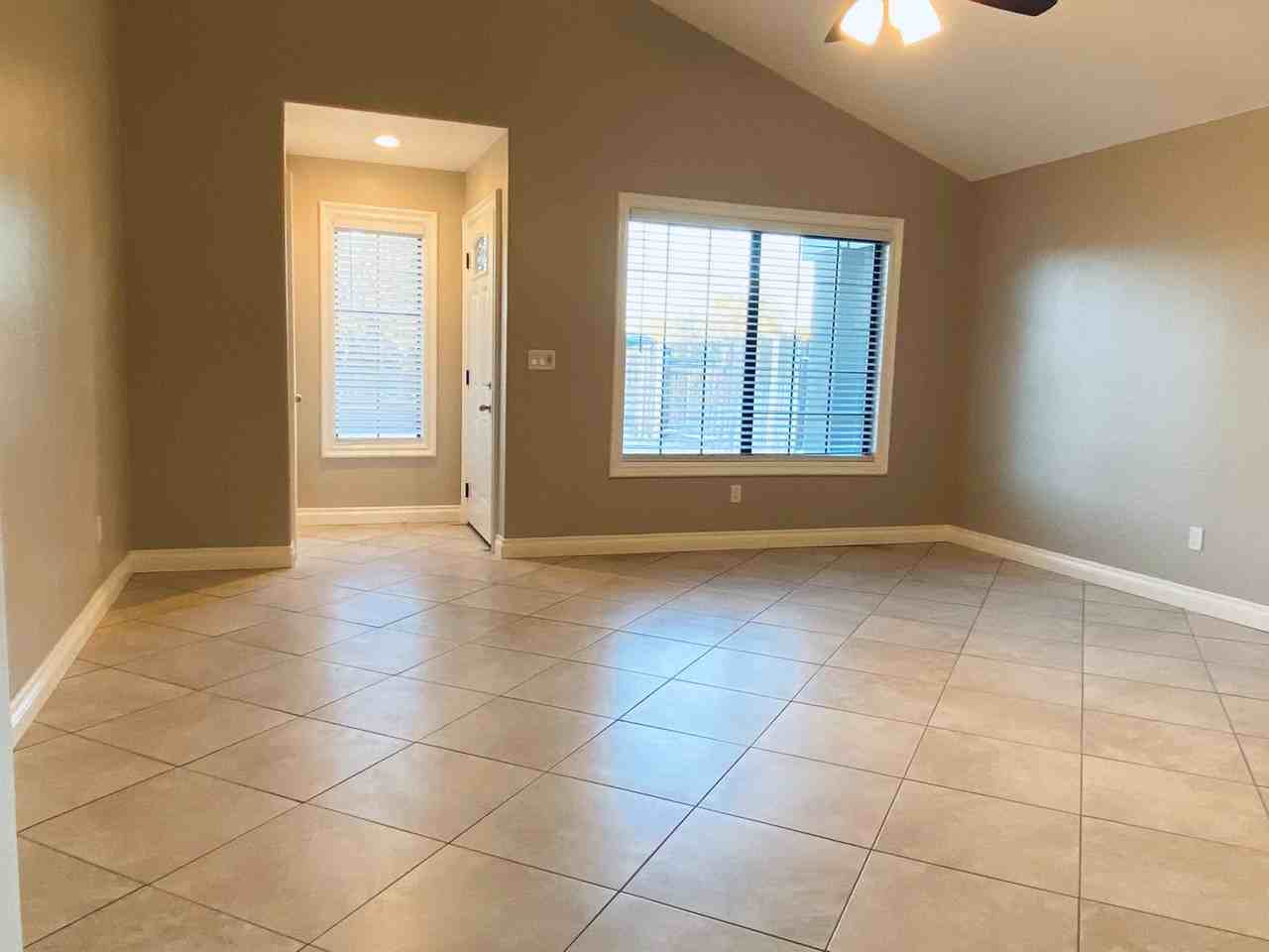 629 Beth Ln - Photo 5 of 23