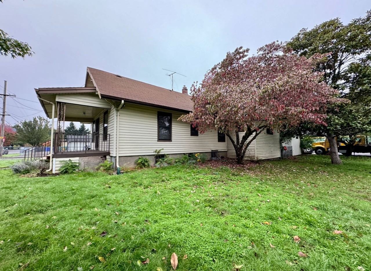 8105 Se Alder St - Photo 4 of 33