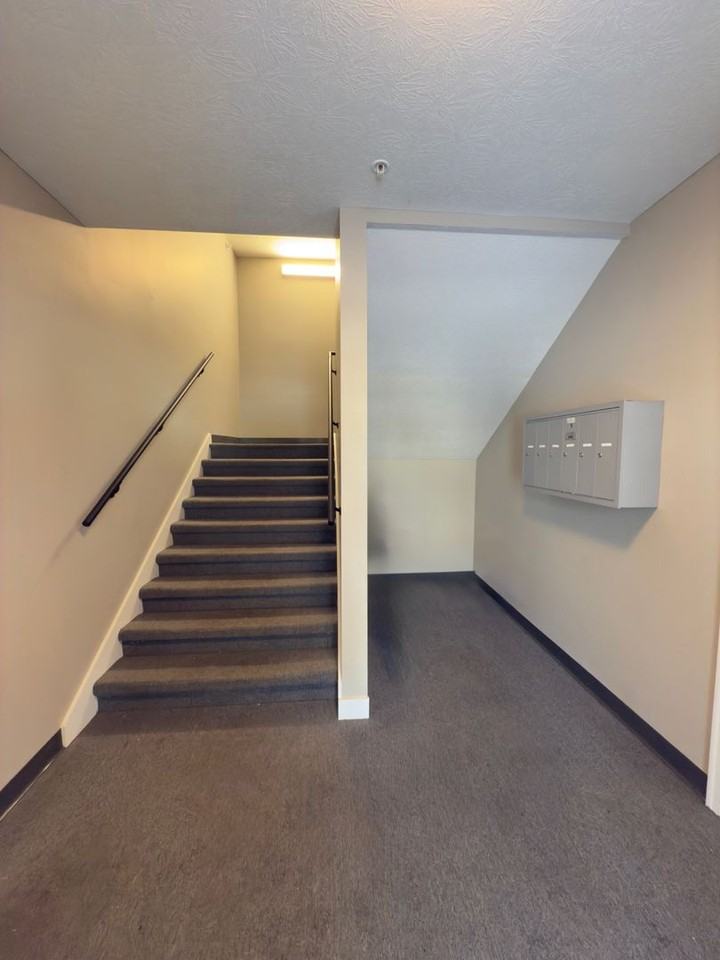 700 N 22nd St #201 - Photo 4 of 16