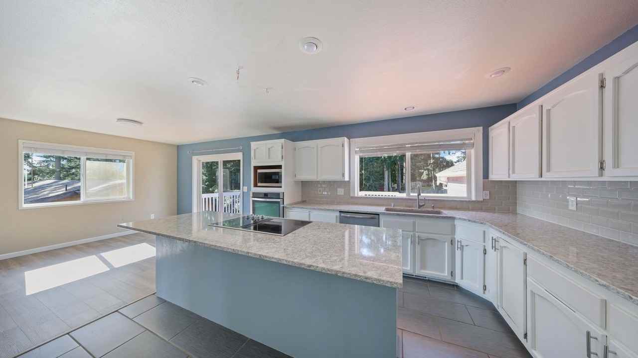 1145 Sw 6th Ave - Photo 5 of 22