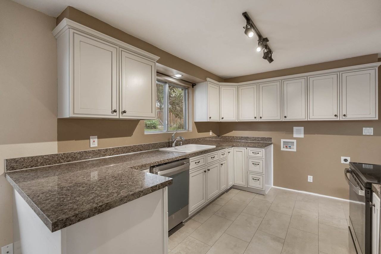 321 27th St Nw - Photo 6 of 17