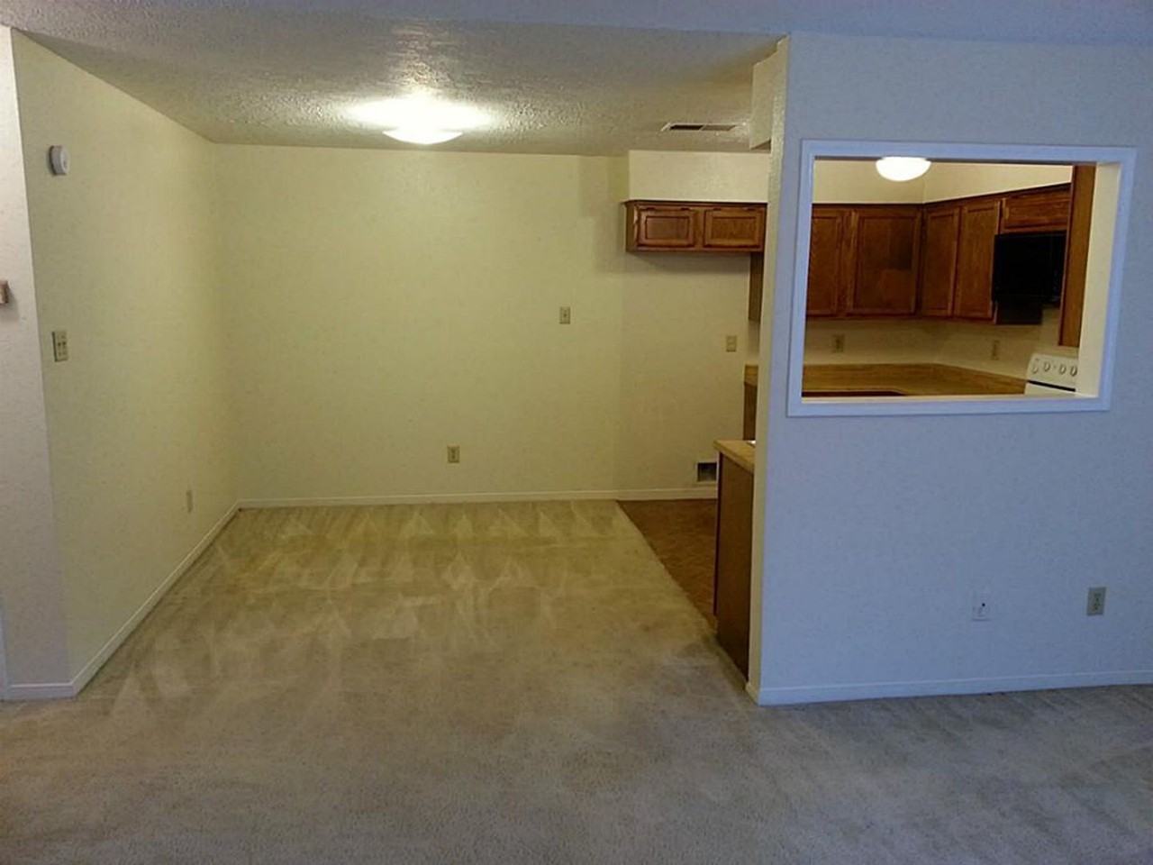 10057 Emerald Creek Dr - Photo 7 of 14