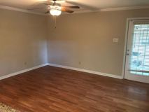 905 Park Ln - Photo 1 of 1