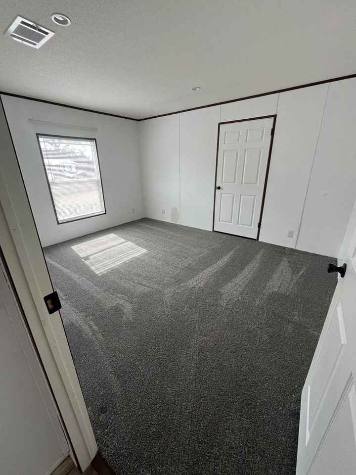 130 Burke Dr - Photo 3 of 11