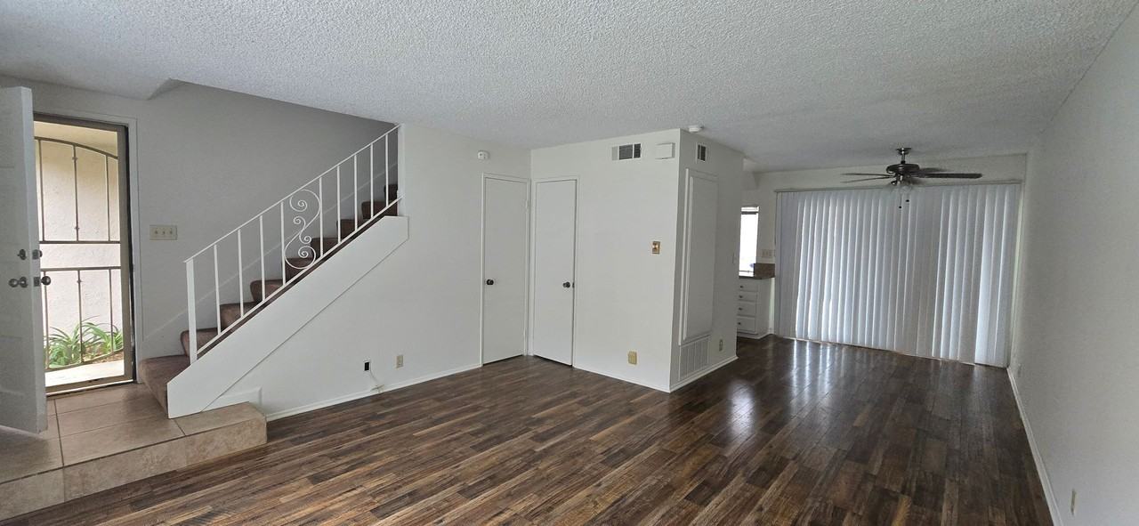 1347 Iguana Cir - Photo 3 of 7