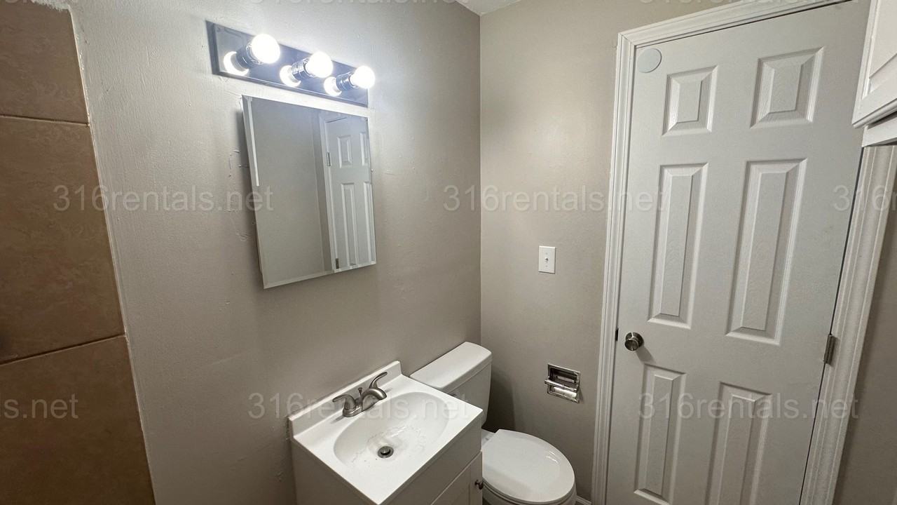 543 S Richmond Ave - Photo 6 of 17