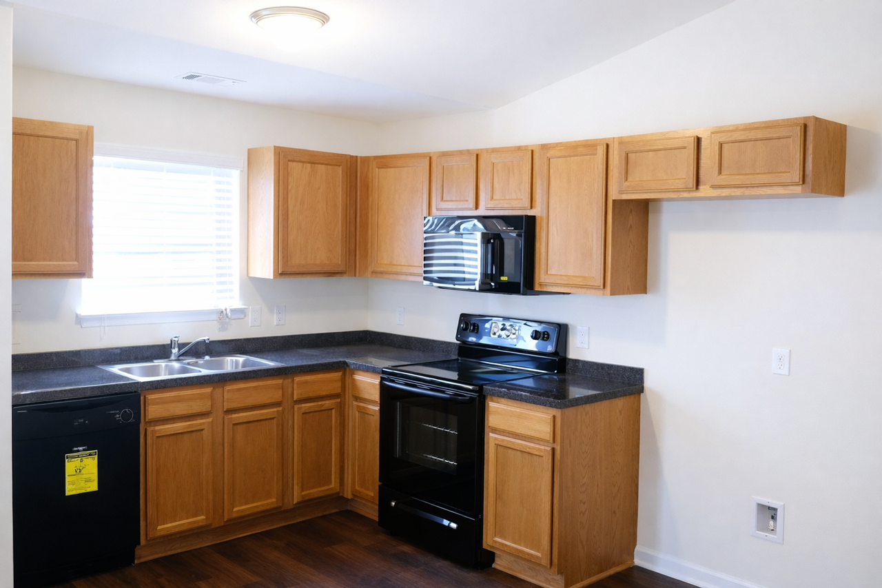 62 Roseberry Cir - Photo 2 of 12