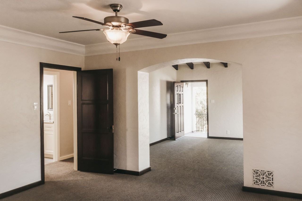 21 Prospect Ave - Photo 4 of 11