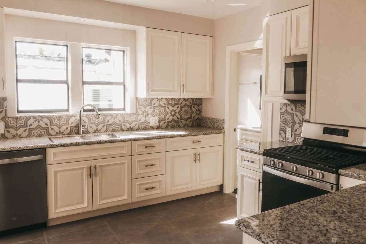 21 Prospect Ave - Photo 7 of 11