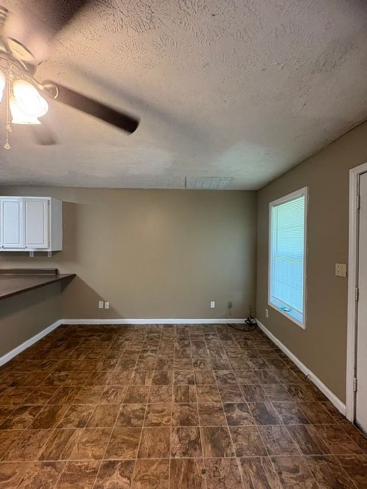 128 Money St - Photo 6 of 22