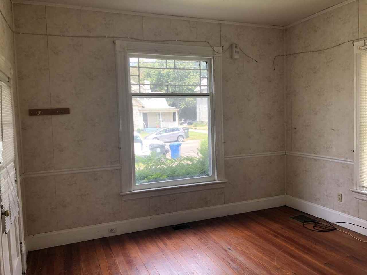 360 Woodland Ave - Photo 3 of 11