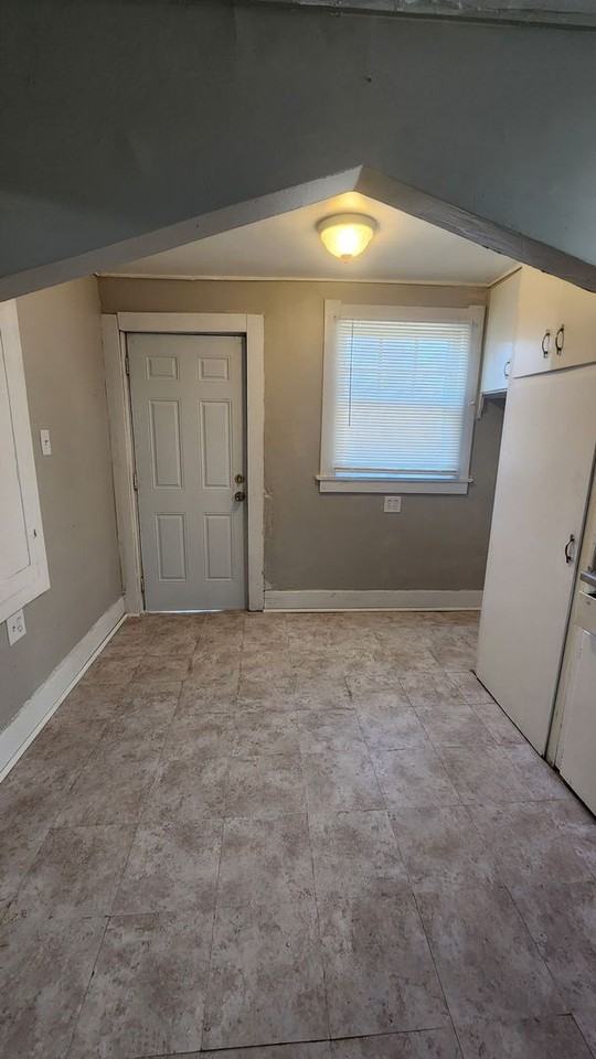 4013 Westway St - Photo 3 of 19