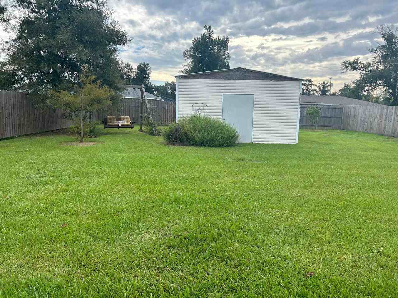 4401 Ashland St - Photo 4 of 13