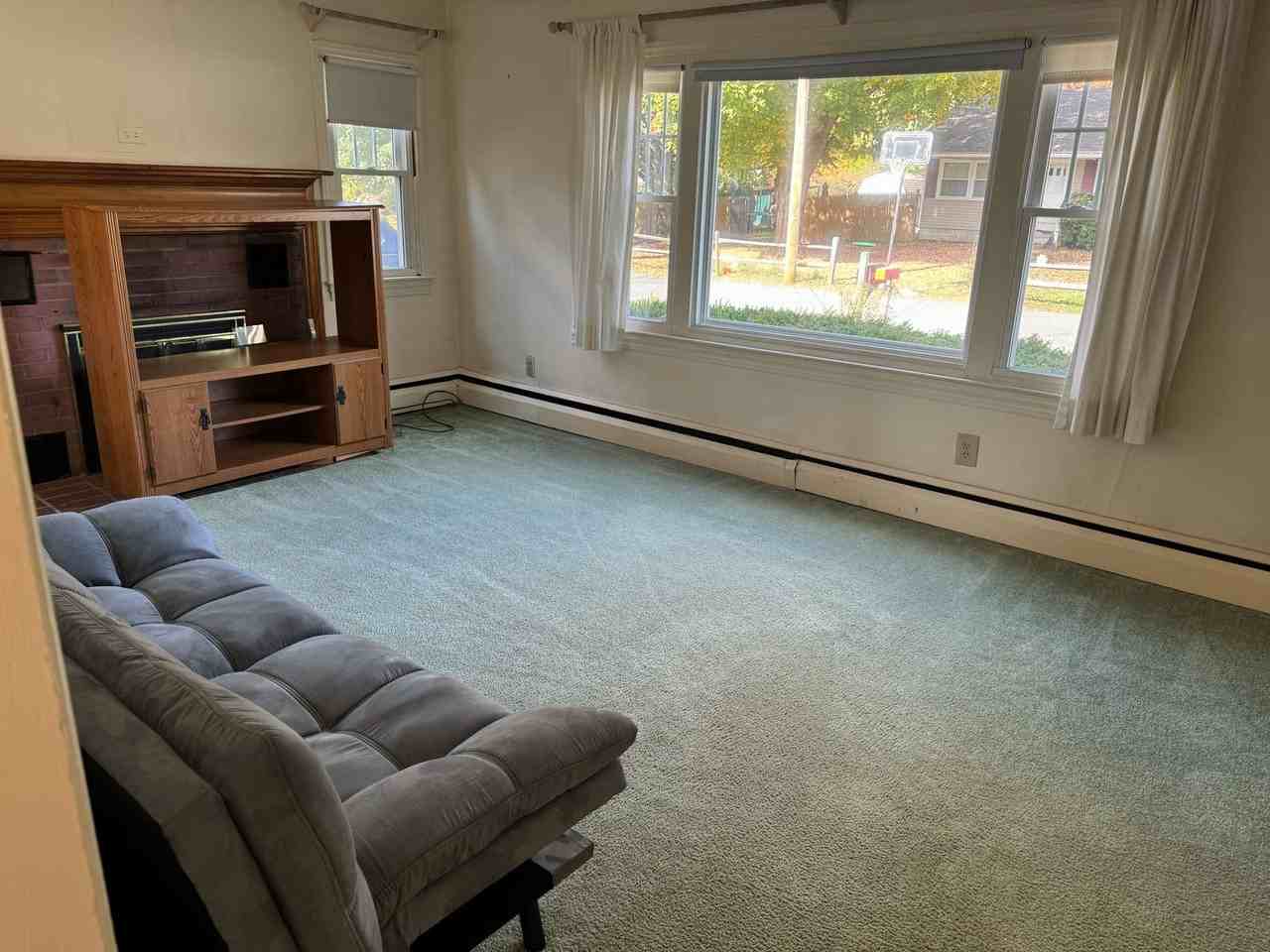 59 Orcutt Dr - Photo 4 of 24