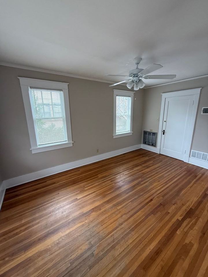 1917 Lyndale Ave - Photo 5 of 11