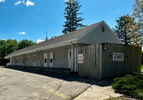 featured image of 4216 Lincoln Swing