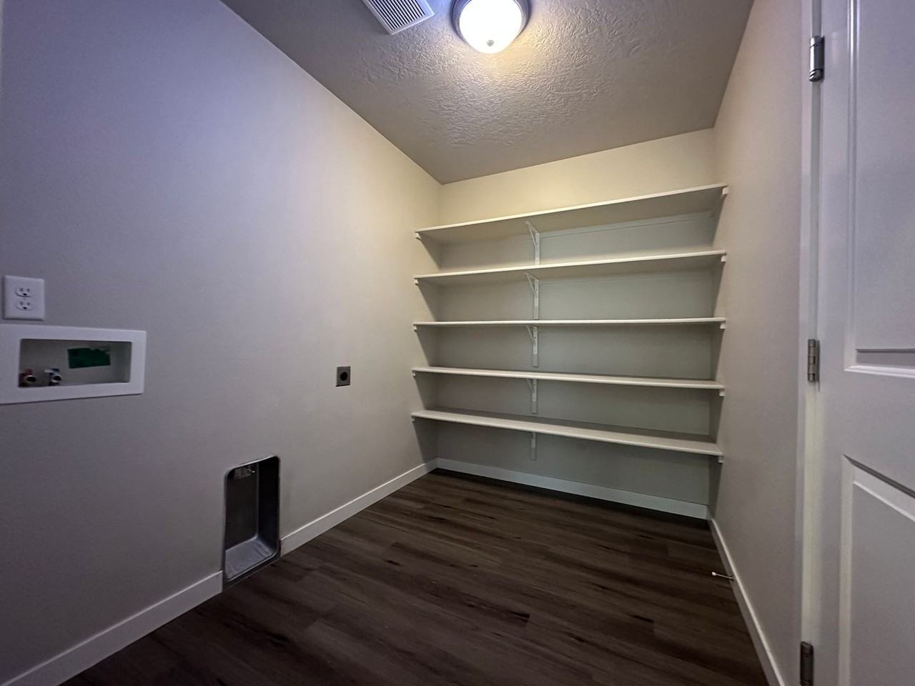 12606 Herrick St - Photo 4 of 12