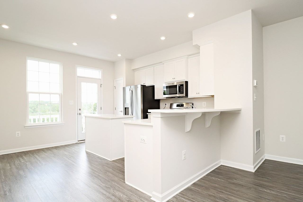 2083 Elm Tree Ct - Photo 5 of 19