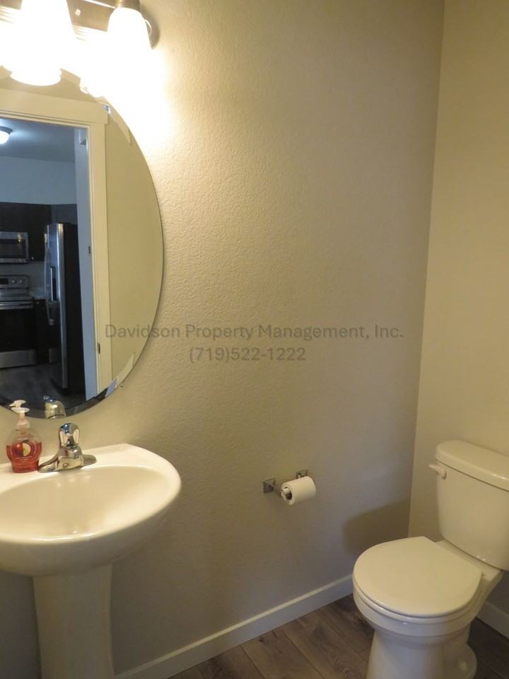 4646 Wharf Pt - Photo 5 of 15