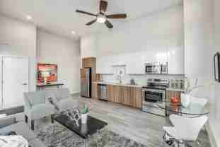 4305 N Montana Ave #01 - Photo 1 of 1